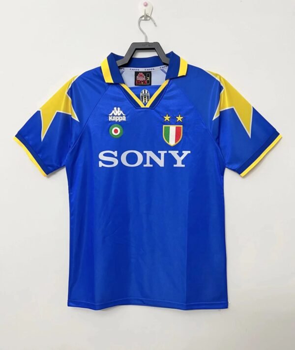 Retro Juventus Away Jersey 1995/1996