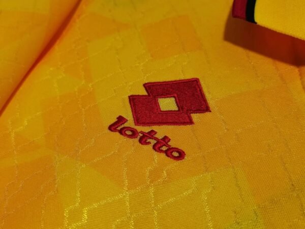 Retro AC Milan Third jersey 1995/1996 – Image 4