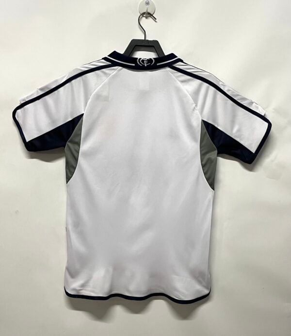 Retro Real Madrid Home jersey 2000/2001 – Bild 2