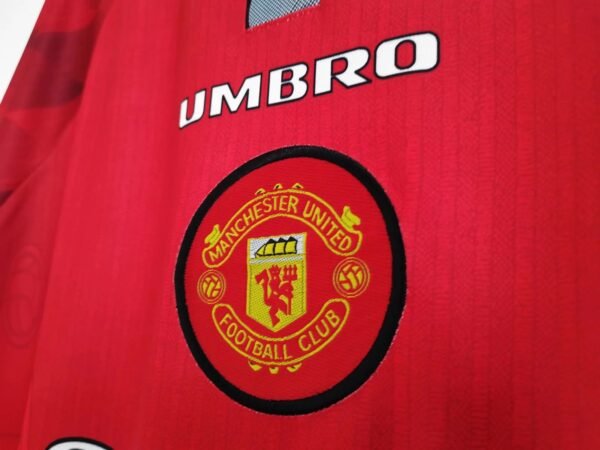 Retro Manchester United Home jersey 1996/1997 – Image 5