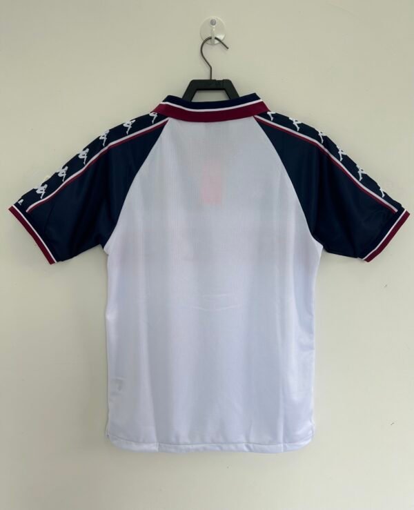 Retro Manchester City Away jersey 1997/1998 - Image 6