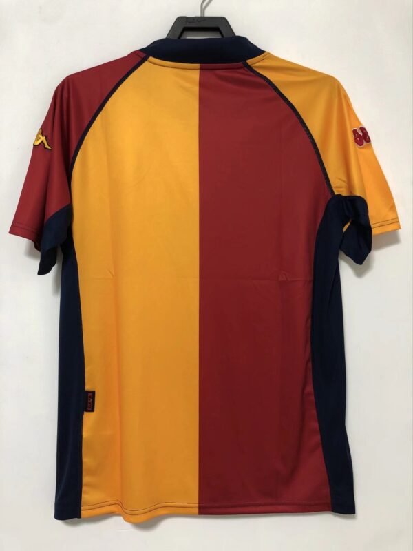 Retro Roma Home Jersey 2000/2001 – Image 2
